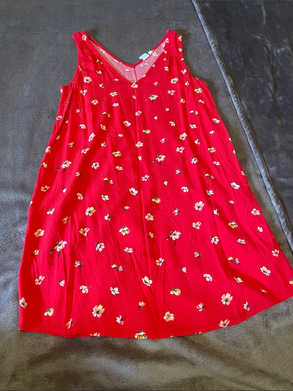 GAP Red Floral V-Neck Mini Dress